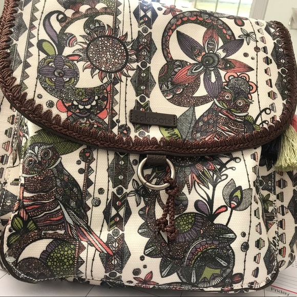 Sakroots Handbags - Sakroots Convertible Backpack
